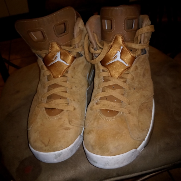 Jordans tan suede men size 12 - Picture 2 of 4